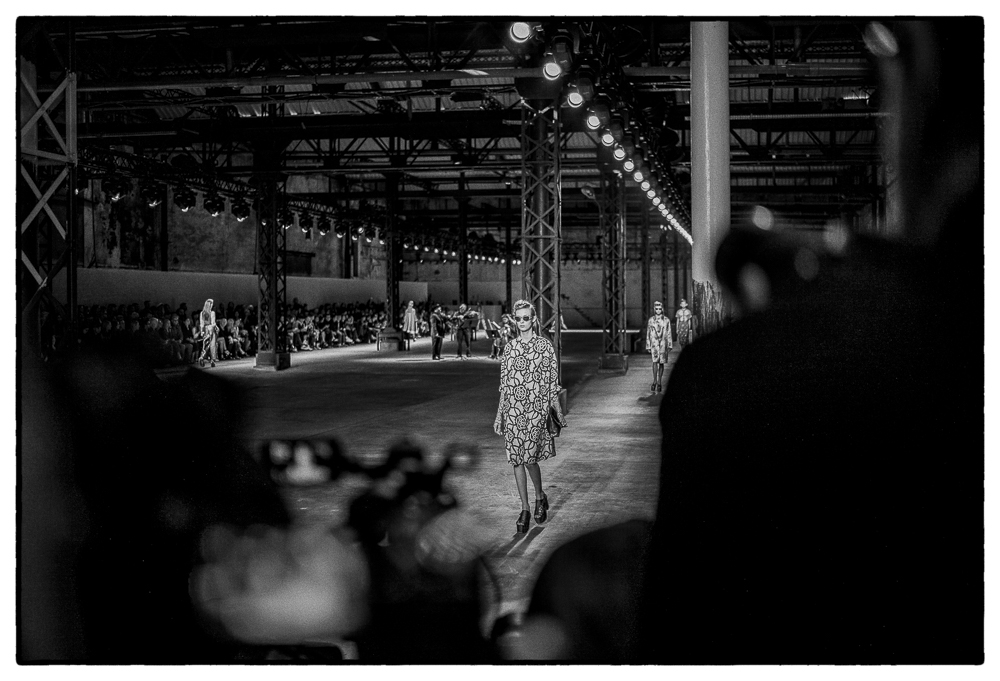 DRIES VAN NOTEN SS16 PFW