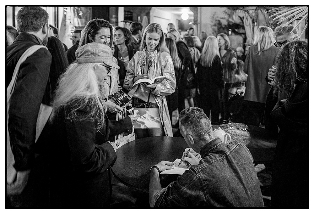 OLIVIER SAILLARD BOOK SIGNING SS20 PFW
