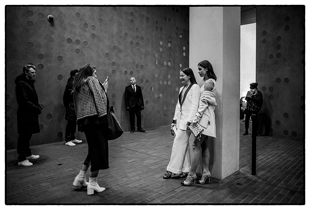 CHANEL METIERS DART SHOW