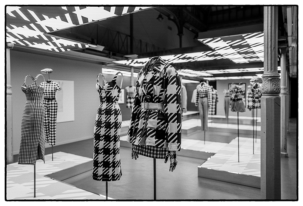 OLIVIER SAILLARD BOOK SIGNING SS20 PFW