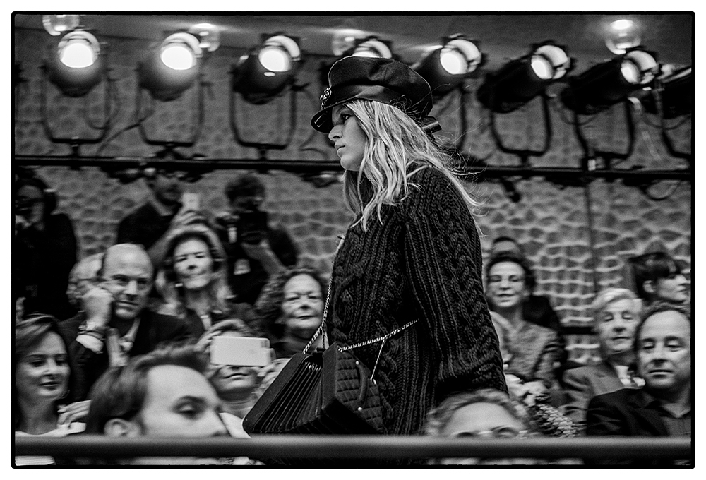 CHANEL METIERS DART SHOW