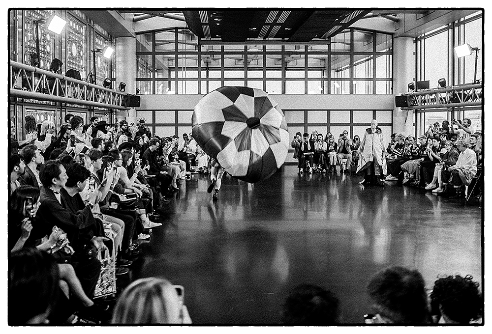 BEAUTIFUL PEOPLE // SS23 PFW
