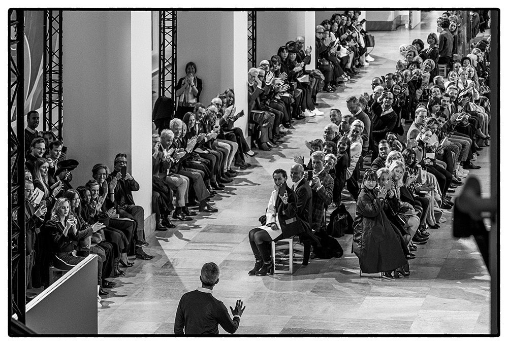AKRIS FW20 PFW
