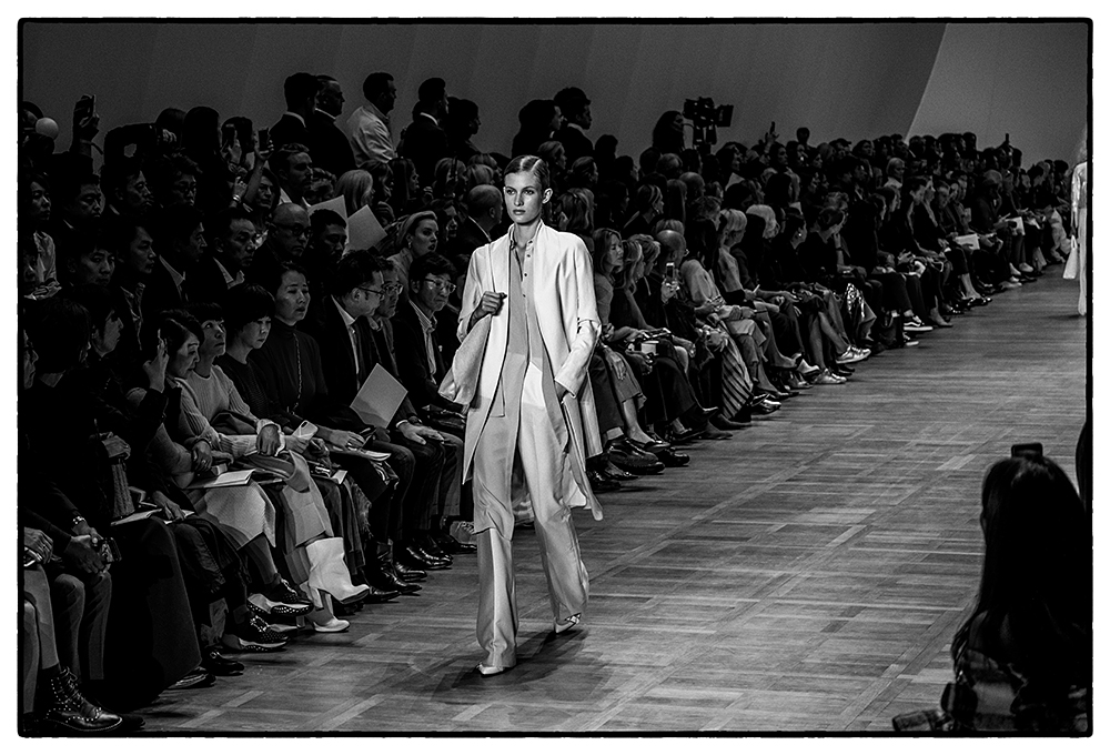 AKRIS SS20 PFW