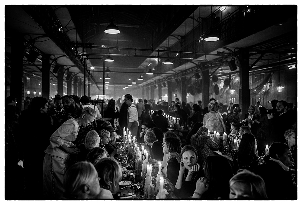 CHANEL METIERS DART SHOW AFTERPARTY