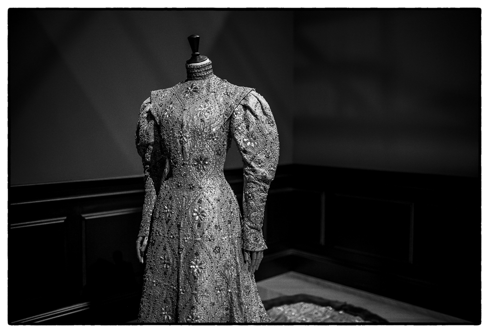 IMPOSSIBLE WARDROBES BOOK SIGNING SWINTON SAILLARD