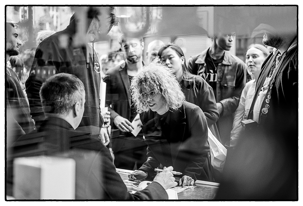 RAF SIMONS BOOK SIGNING ANOTHER MAGAZINE SS20 PFW