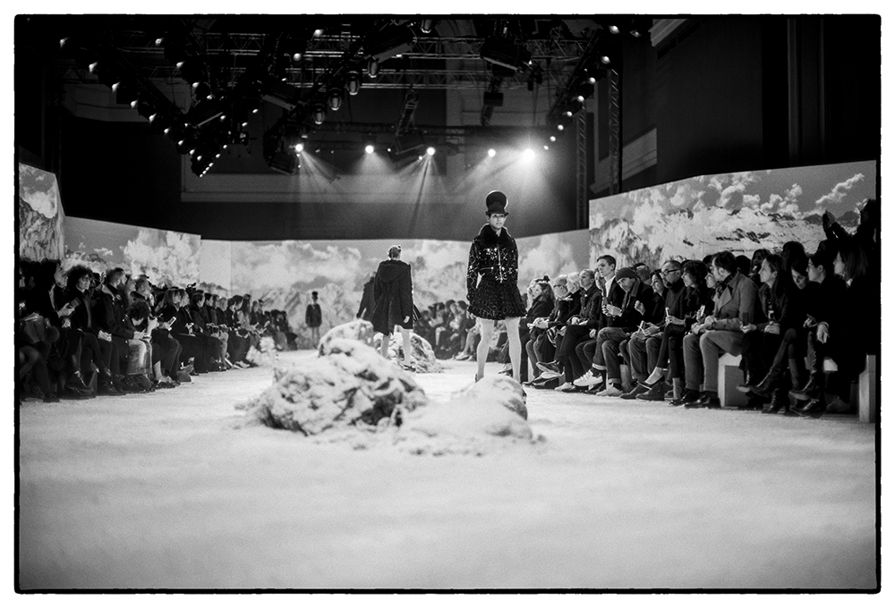MONCLER GAMME ROUGE FW16 PFW