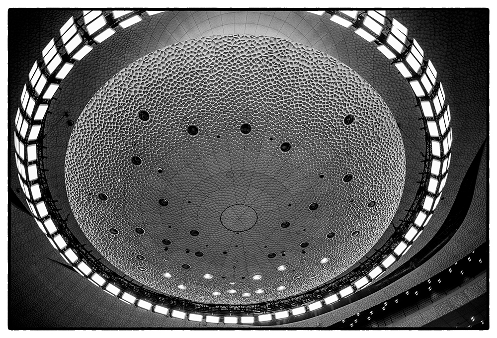 CHANEL METIERS DART SHOW