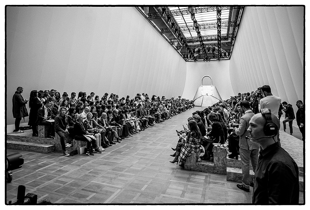 AKRIS SS20 PFW