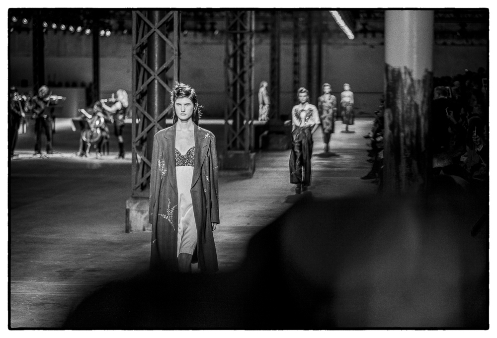 DRIES VAN NOTEN SS16 PFW