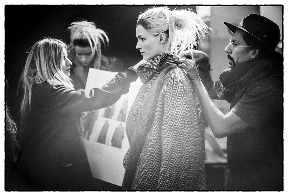 PARIS FASHION WEEK BACKSTAGE AT HAIDER ACKERMANN