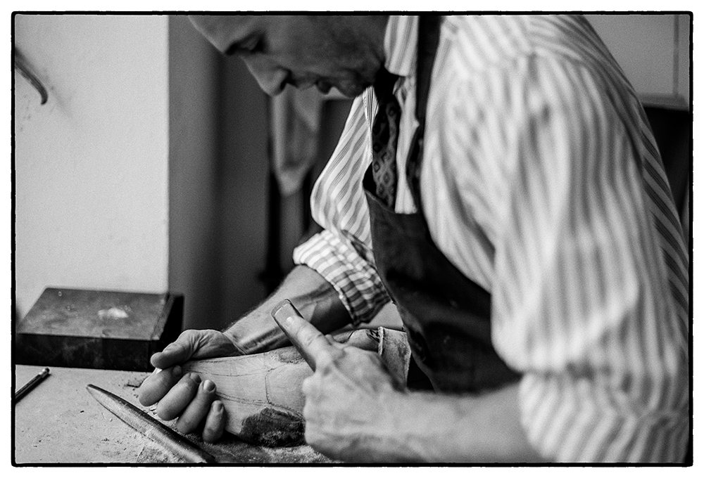 LEONARD KAHLCKE BESPOKE SHOEMAKER