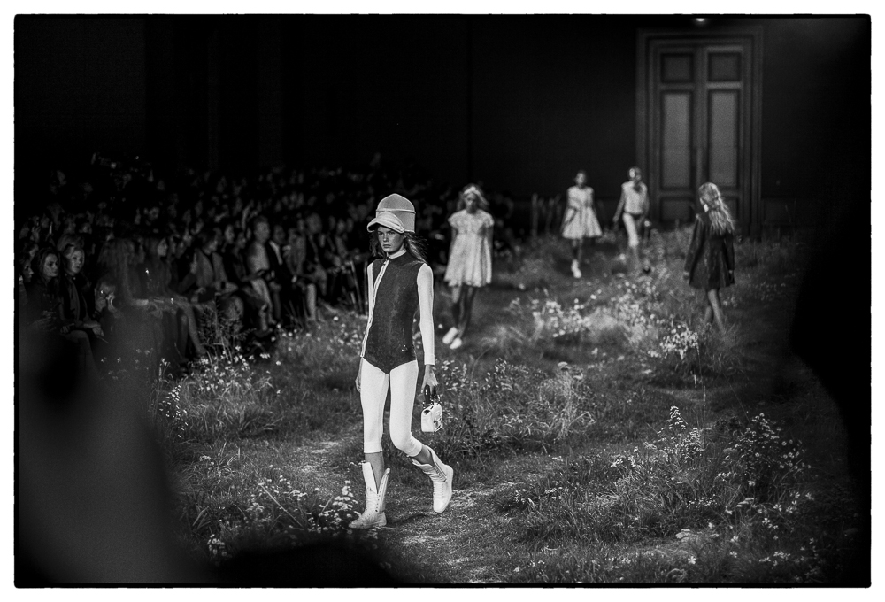 MONCLER GAMME ROUGE SS16 PFW