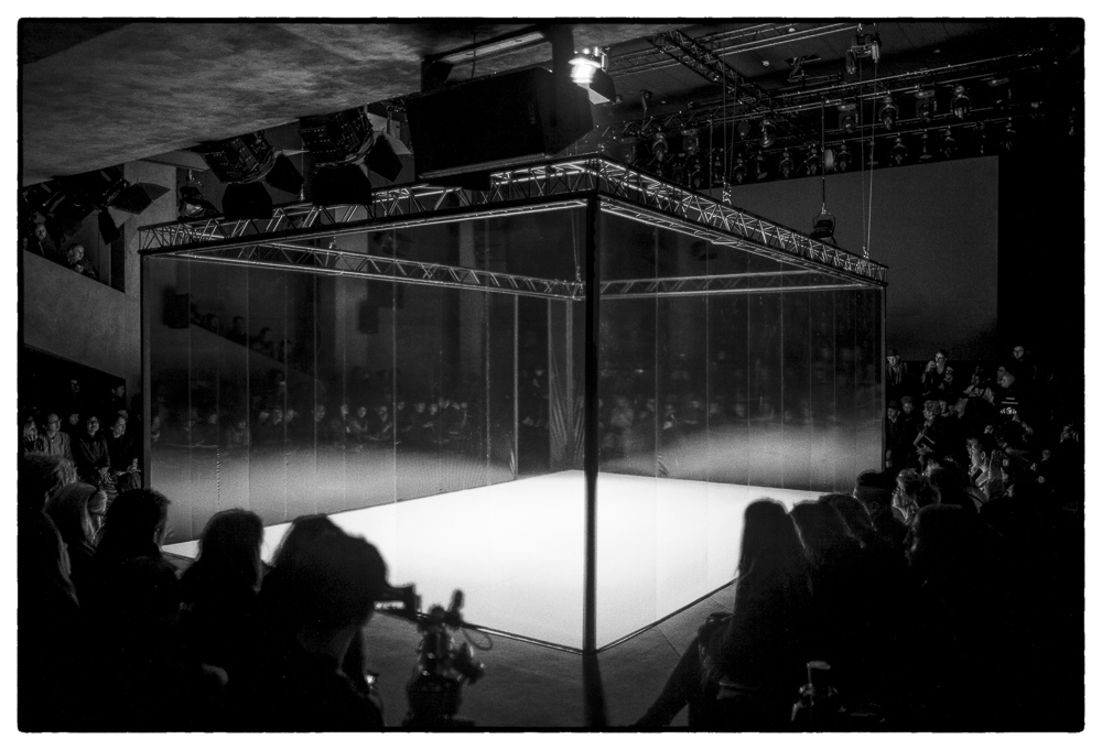 FOR A MAGIC MOMENT FW16 PFW
