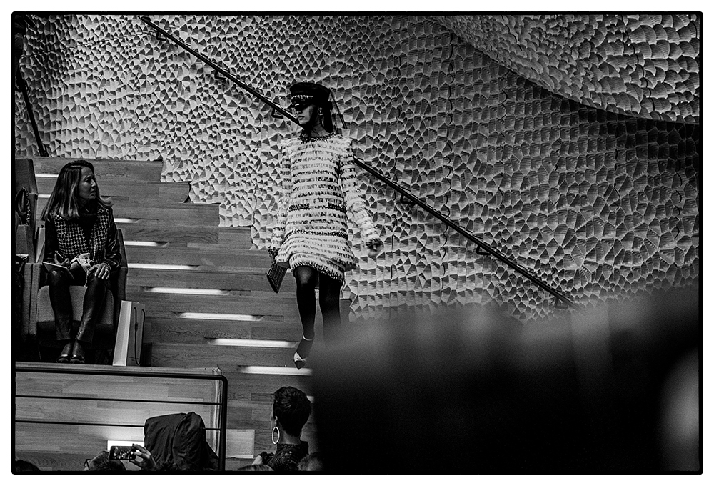 CHANEL METIERS DART SHOW