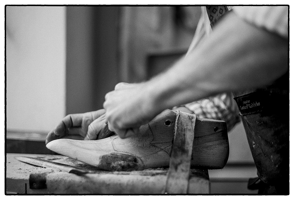 LEONARD KAHLCKE BESPOKE SHOEMAKER