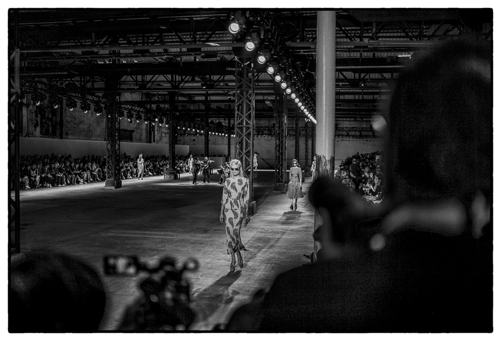 DRIES VAN NOTEN SS16 PFW