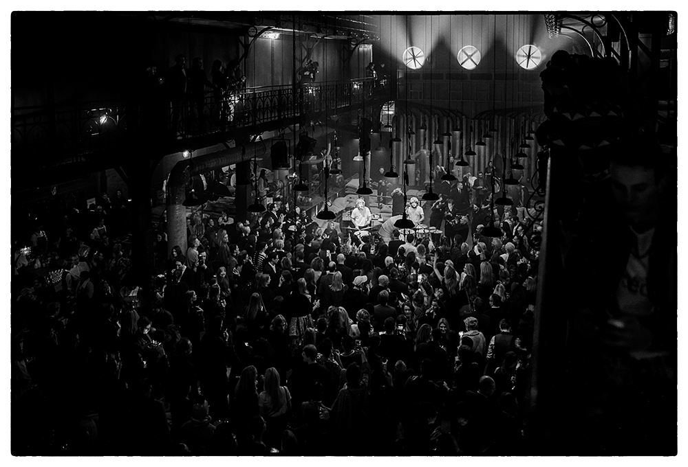 CHANEL METIERS DART SHOW AFTERPARTY