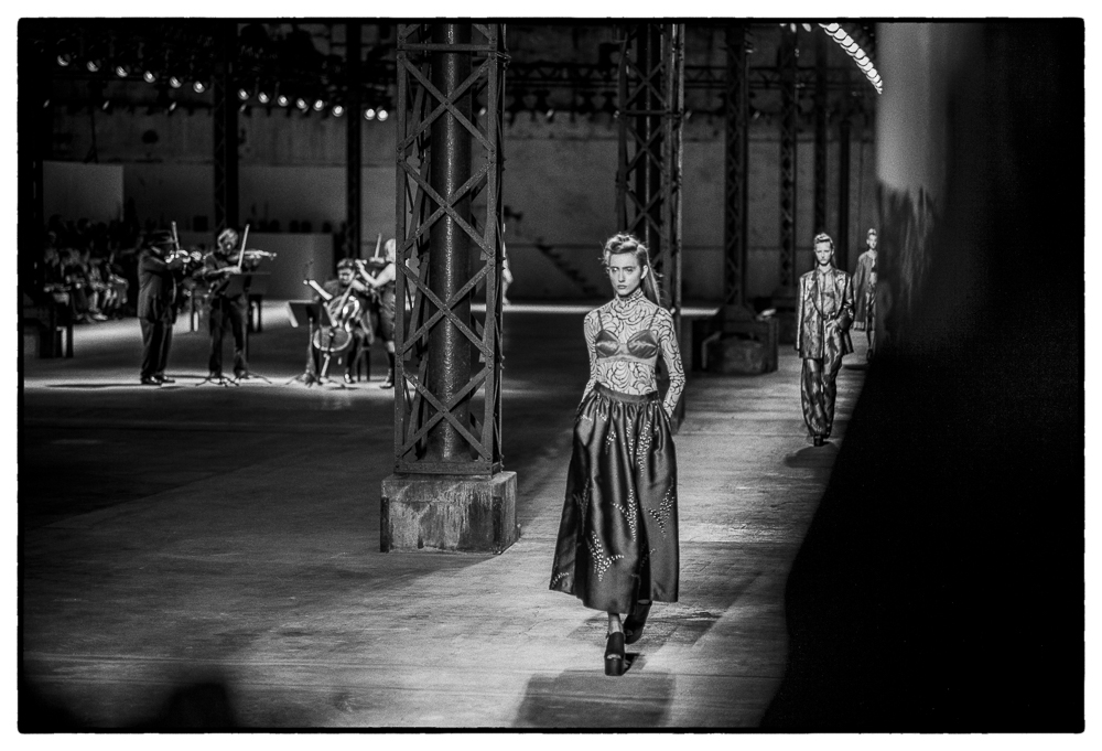 DRIES VAN NOTEN SS16 PFW