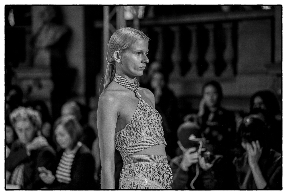 IRIS VAN HERPEN SS16 PFW