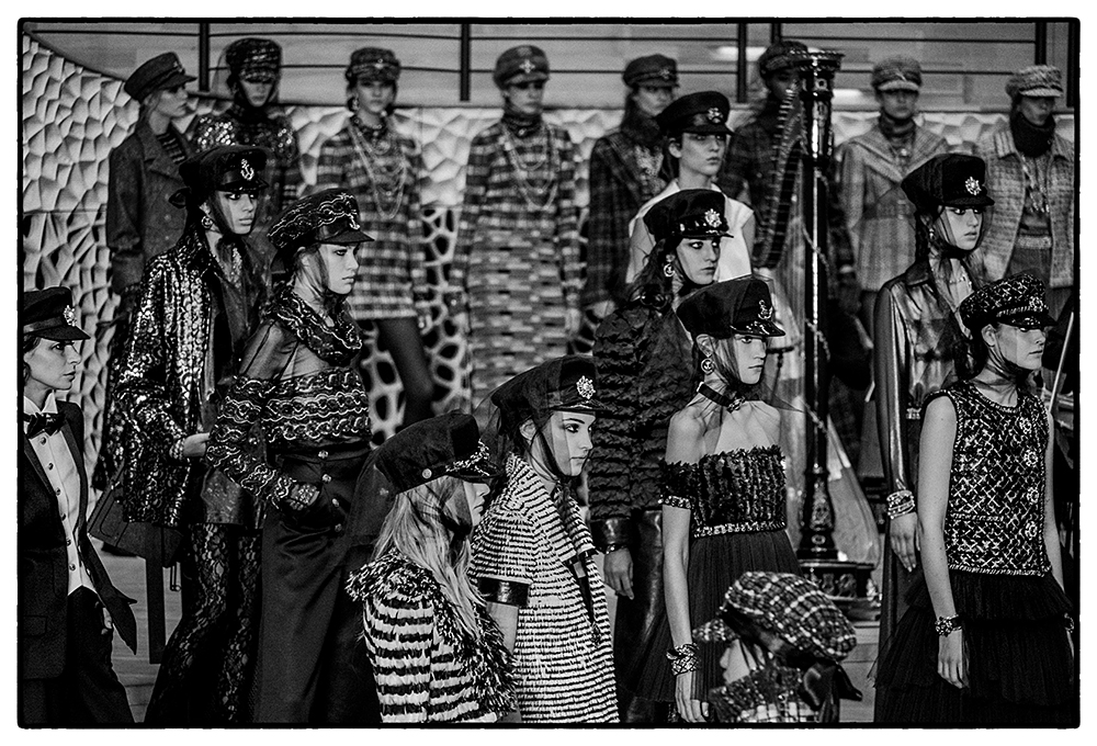 CHANEL METIERS DART SHOW