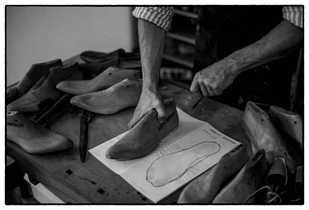 LEONARD KAHLCKE BESPOKE SHOEMAKER