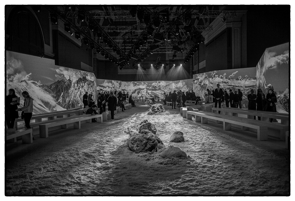 MONCLER GAMME ROUGE FW16 PFW