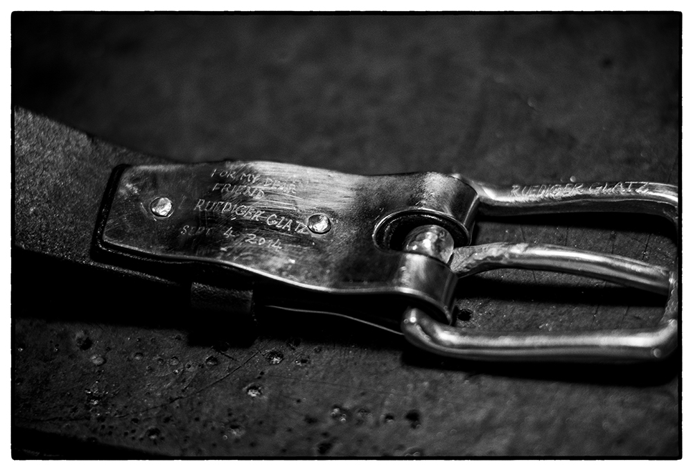 JASON ROSS OF ARTEMAS QUIBBLE A LEATHER ARTISTARTISAN