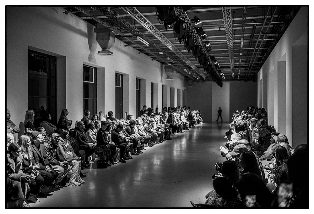 KENNETH IZE FW20 PFW