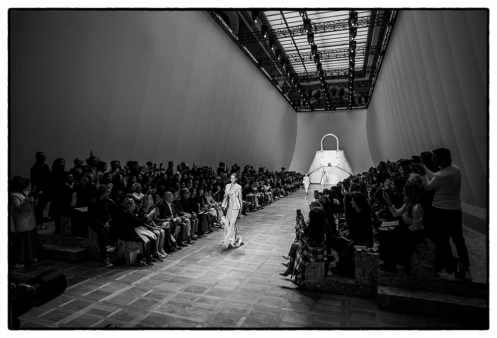 AKRIS SS20 PFW