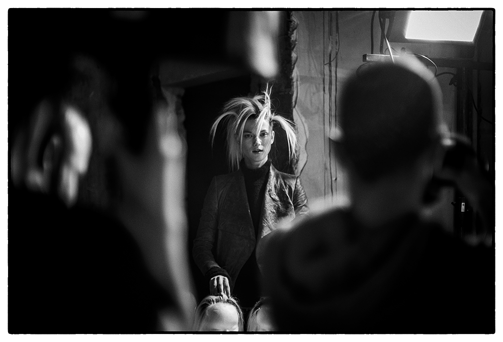 PARIS FASHION WEEK BACKSTAGE AT HAIDER ACKERMANN