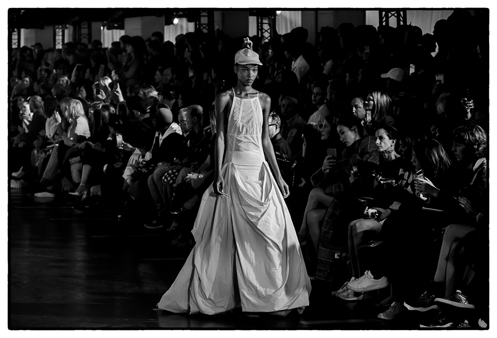 OFF WHITE SS20 PFW