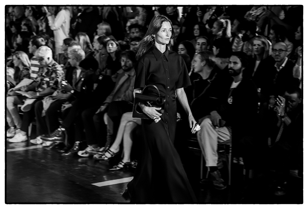 OFF WHITE SS20 PFW